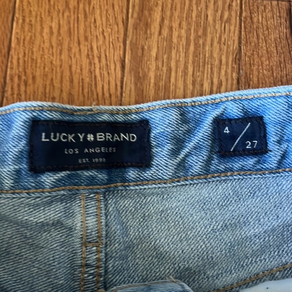 Lucky Brand Shorts - Picture 2 of 4